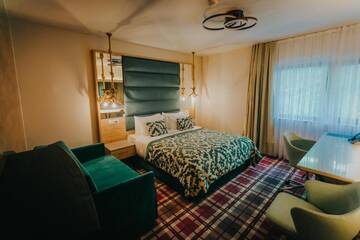 Фото номера Двухместный номер с 1 кроватью Отель Lostrita - Pastravrie, Hotel &amp; SPA г. Valea Neagră 6